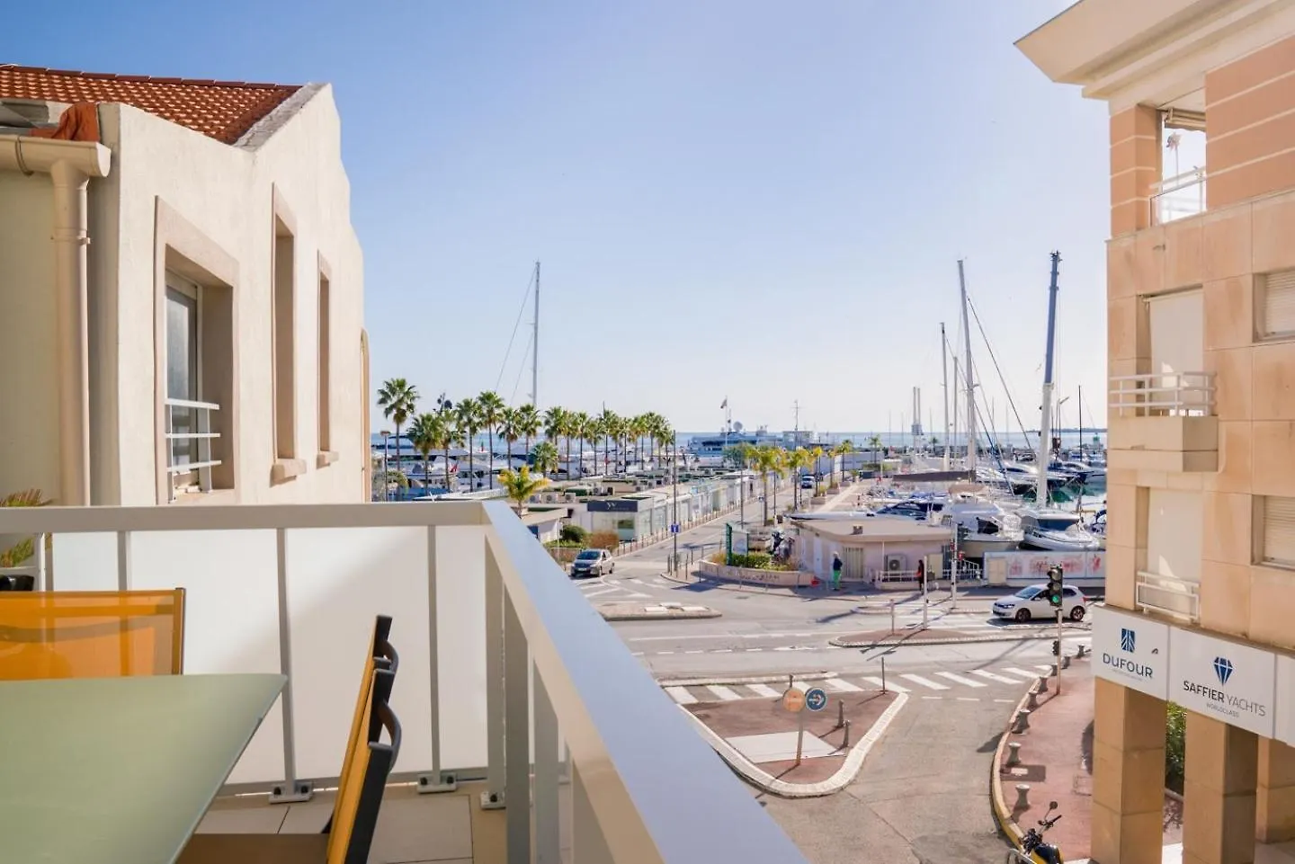 Les Voiles D Azur, Duplex Moderne Avec Vue Sur Le Port Et La Mer, A 2 Minutes Des Plages location